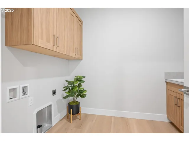 $874,900 | 16709 Northeast 38th Avenue, Vancouver, WA 98686