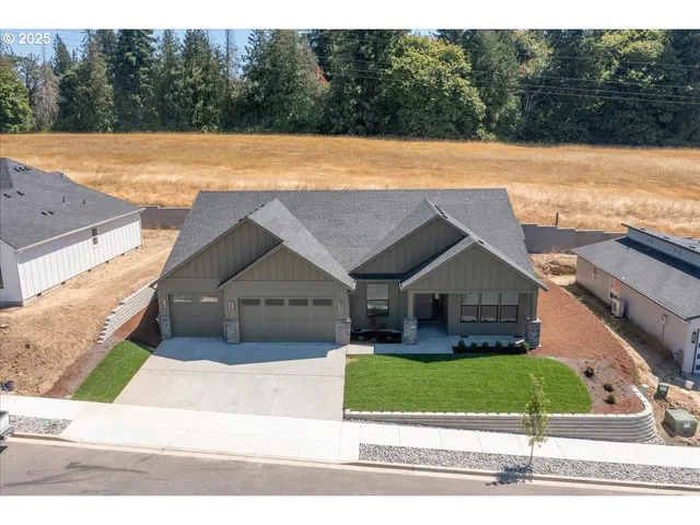 $874,900 | 16709 Northeast 38th Avenue, Vancouver, WA 98686