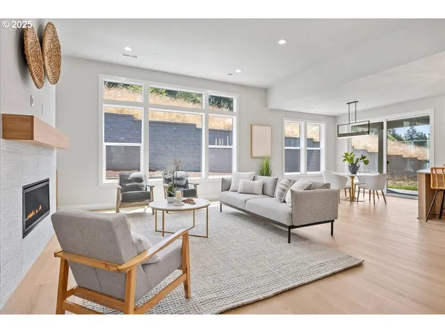 $874,900 | 16709 Northeast 38th Avenue, Vancouver, WA 98686