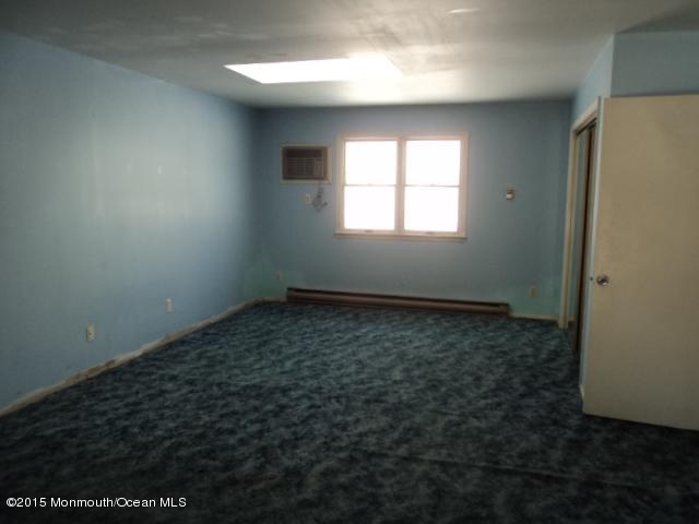 70 Andover Road Jackson, NJ 08527 - Photo 6 of 16 DSC03905
