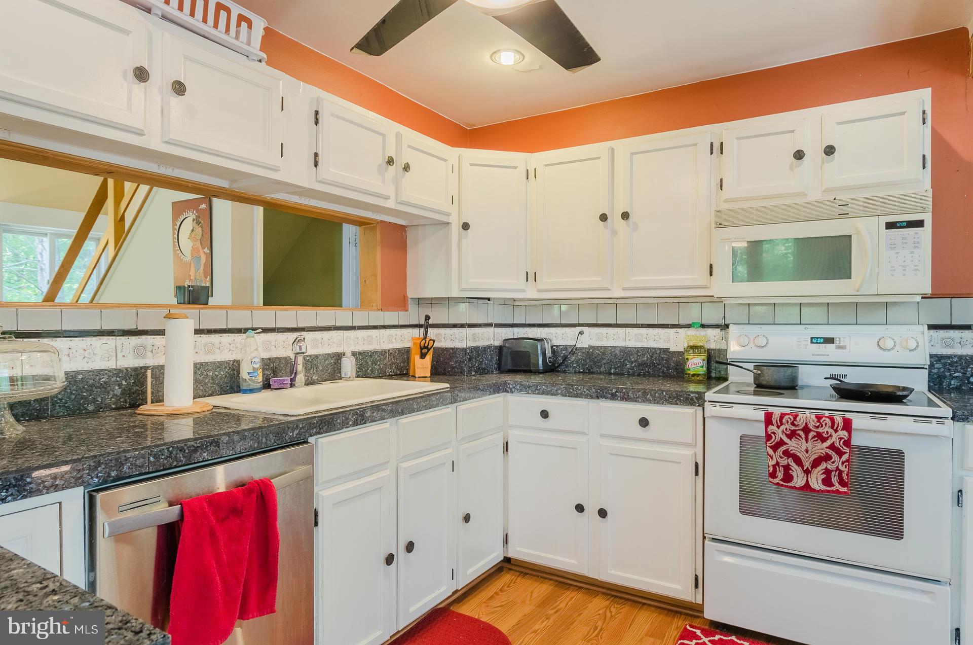13917 Thornton Mill Road Sparks, MD 21152 - Photo 6 of 30 Kitchen