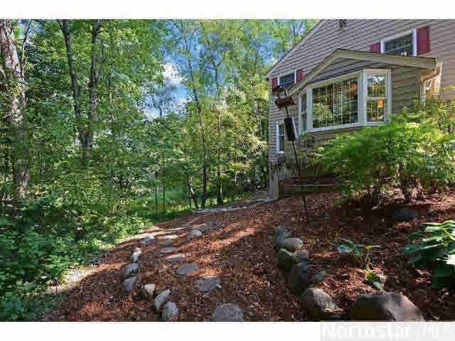 4224 Heathcote Road Deephaven, MN 55391 - Photo 9 of 18