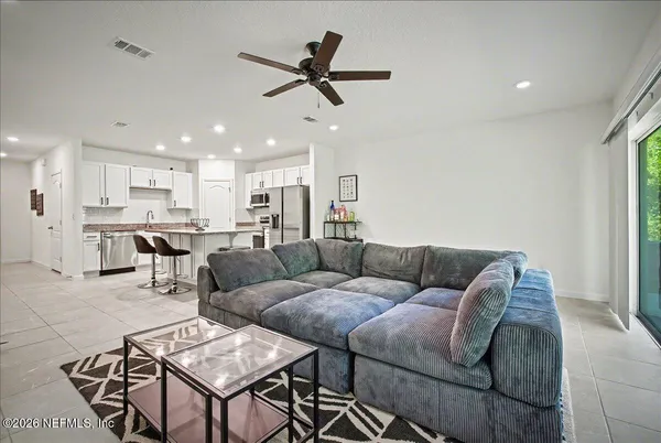 $2,200 | 3231 Penny Cove Drive, Jacksonville, FL 32218