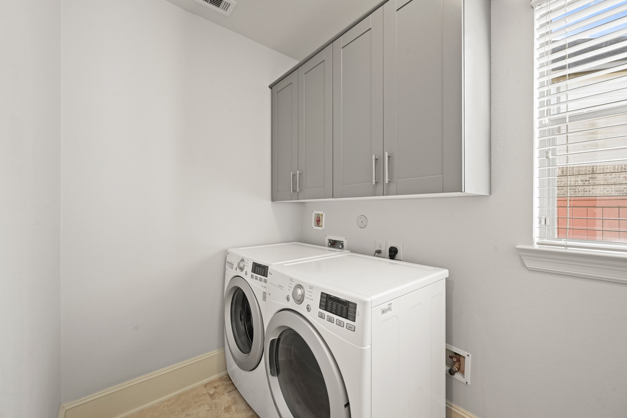 25202 Quiet Ledge Porter, TX 77365 - Photo 36 of 49 a utility room with dryer and washer