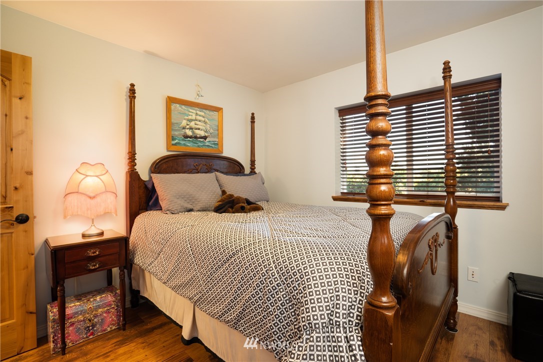 13954 Avon Allen Road Mount Vernon, WA 98273 - Photo 11 of 24 Gallery Image 11