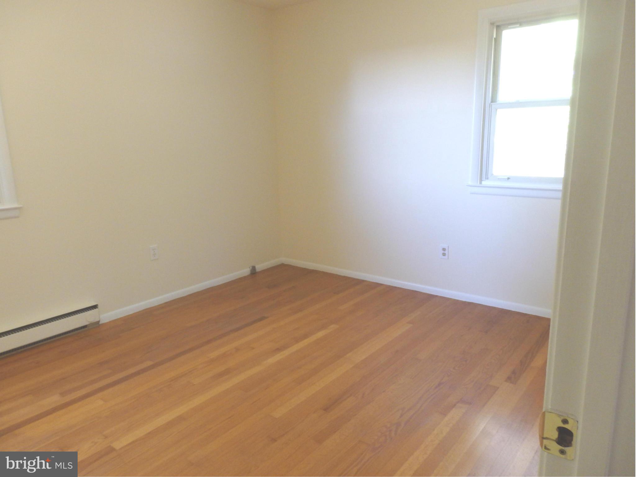 8607 Rocky Springs Road Frederick, MD 21702 - Photo 10 of 27 Master bedroom has hardwood flooring