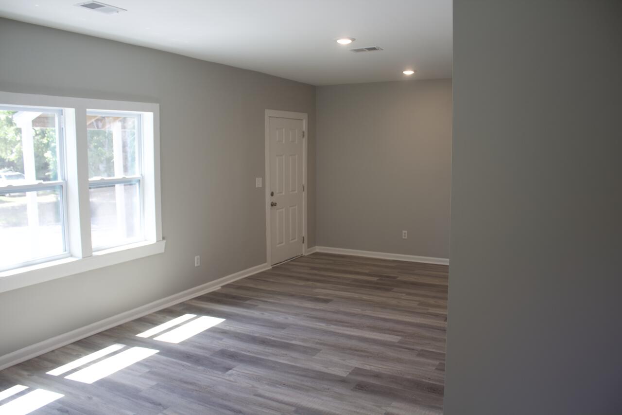 103 Ann Street St. George, SC 29477 - Photo 3 of 20 Family Room