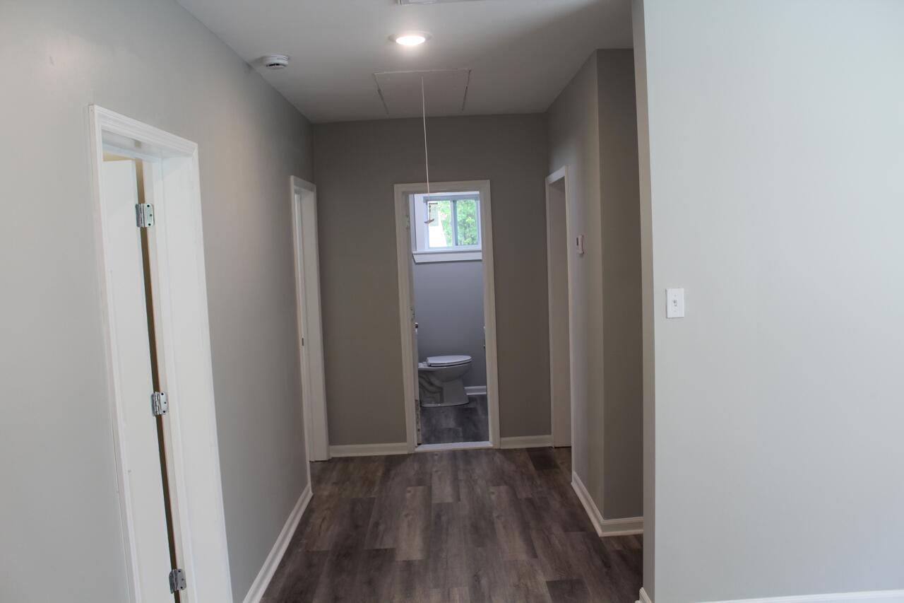 103 Ann Street St. George, SC 29477 - Photo 8 of 20 entryway