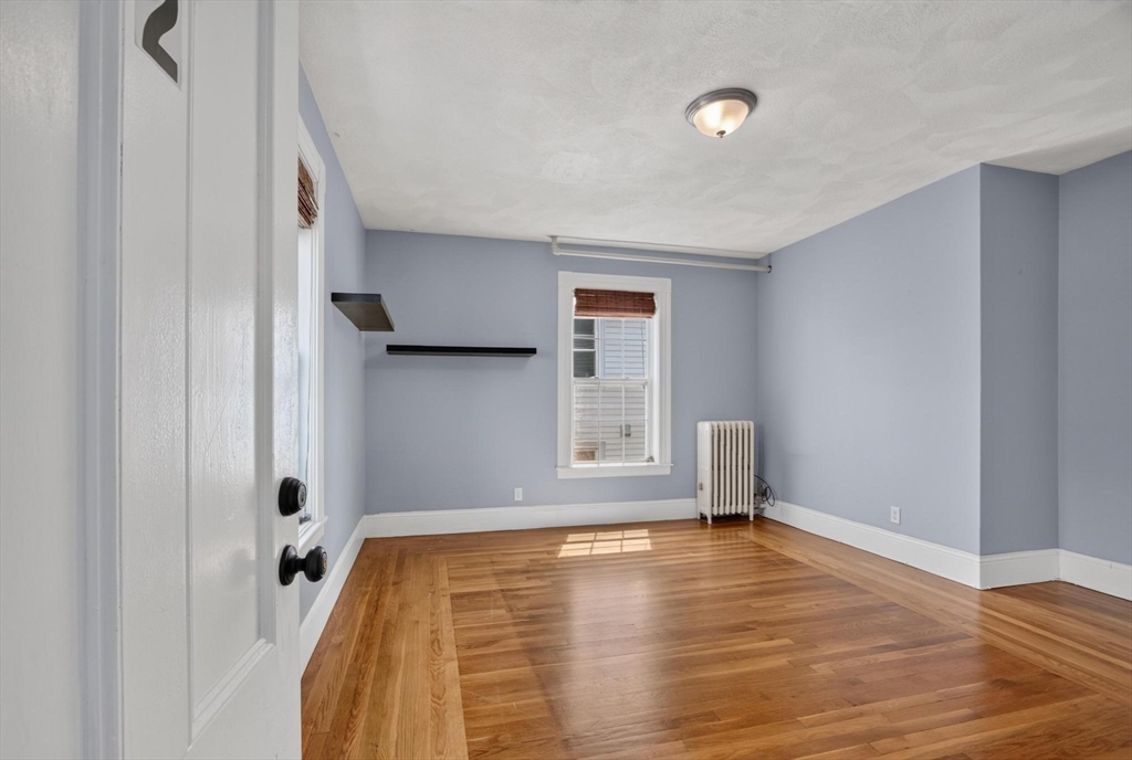 32 Arthur Street, Unit 2 Beverly, MA 01915 - Photo 18 of 36