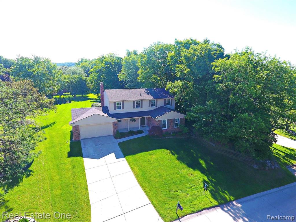 21602 Welch Road Northville, MI 48167 - Photo 2 of 29