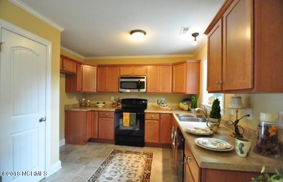 3900 Old Cherry Point Road New Bern, NC 28560 - Photo 5 of 20 5-Nicely designed kitchen