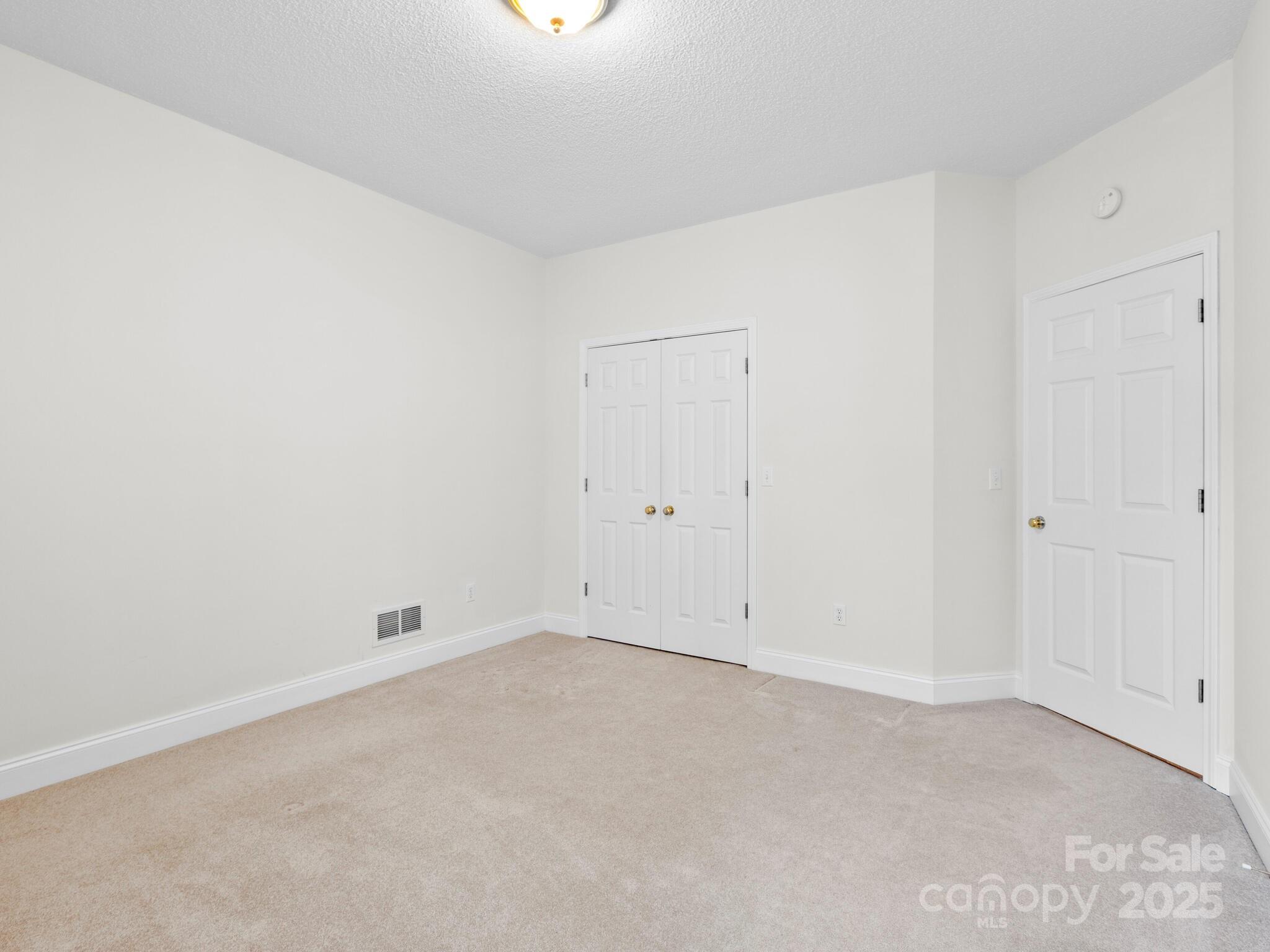 72 Classic Oaks Circle Hendersonville, NC 28792 - Photo 25 of 39 a view of room