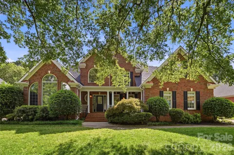 $1,325,000 | 12414 3 Lakes Drive, Charlotte, NC 28277