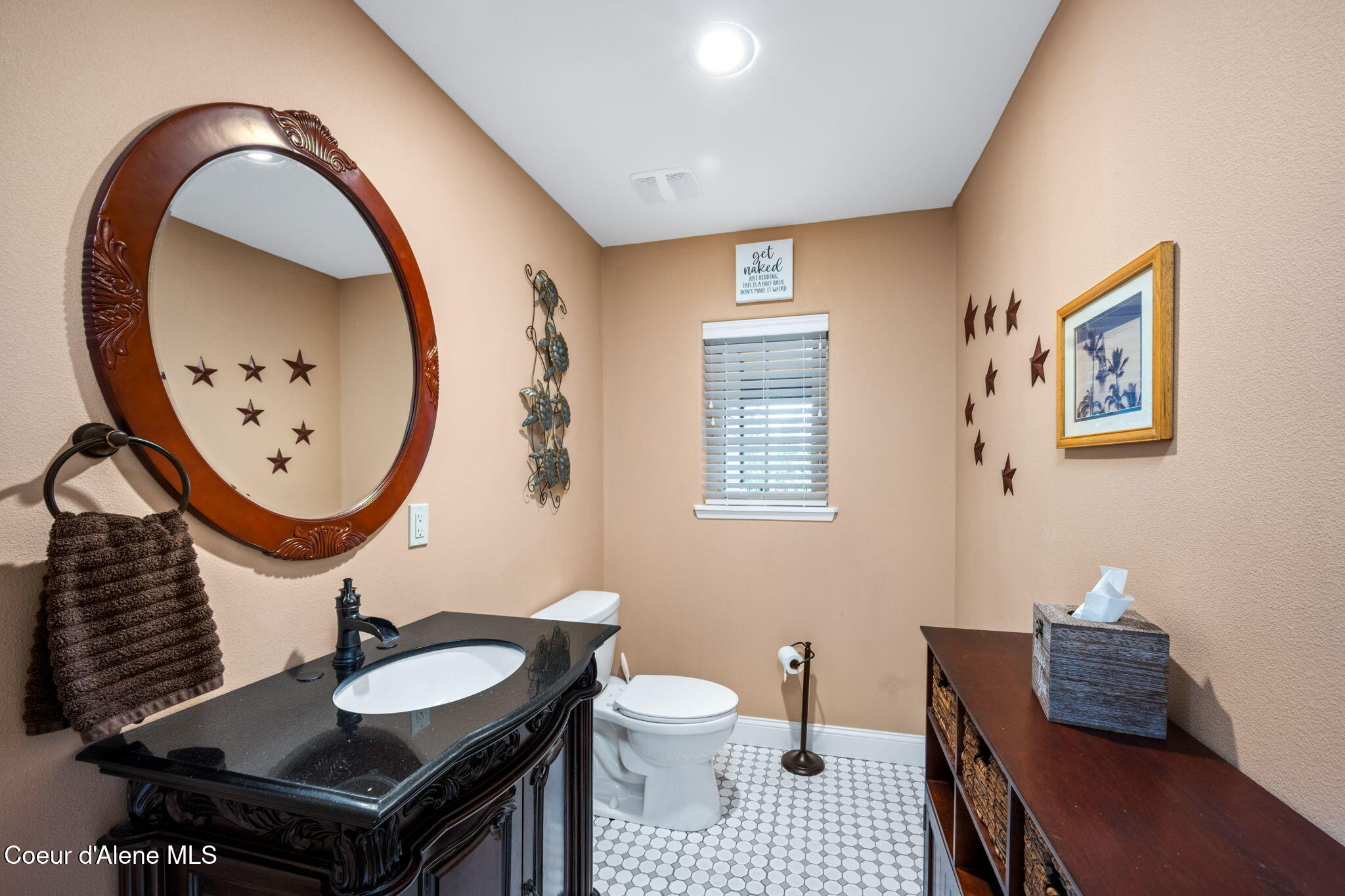 14563 North Saddle Ridge Road Rathdrum, ID 83858 - Photo 44 of 60 GUEST BATH