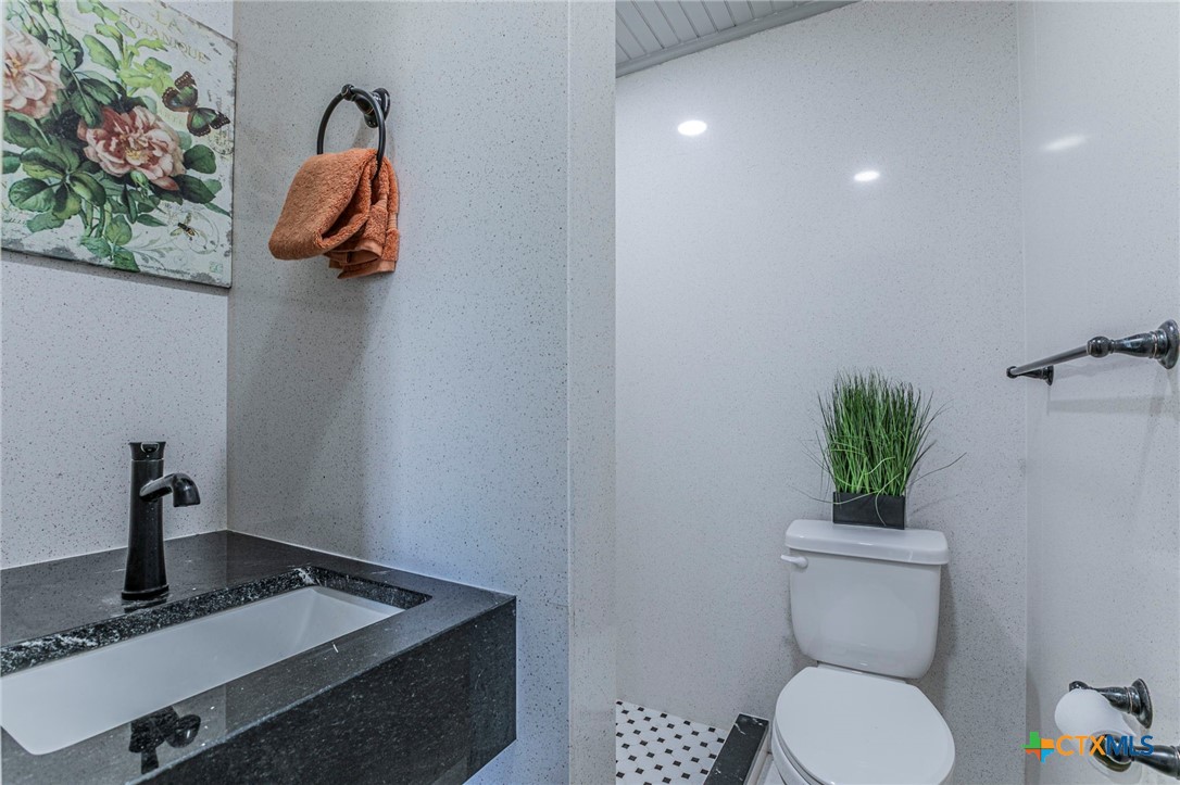 701 Steven Street Troy, TX 76579 - Photo 13 of 25