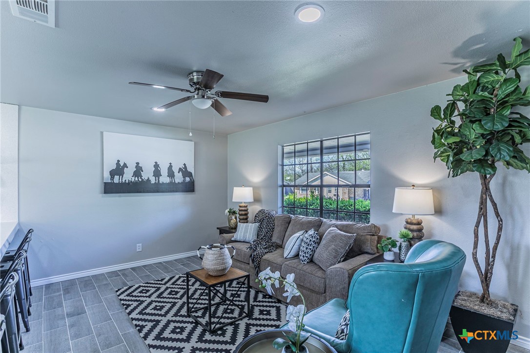 701 Steven Street Troy, TX 76579 - Photo 3 of 25