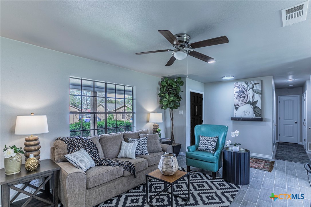 701 Steven Street Troy, TX 76579 - Photo 4 of 25