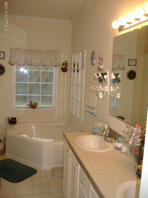 299 Anchor Road Beaufort, NC 28516 - Photo 12 of 16 Principal Bath