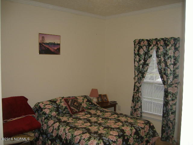 299 Anchor Road Beaufort, NC 28516 - Photo 14 of 16 Bedroom 2