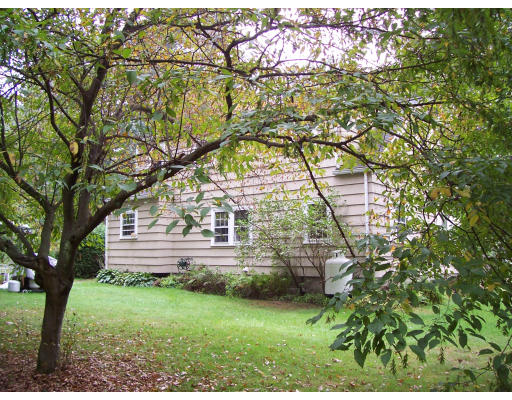 4 Edgewood Road Wilbraham, MA 01095 - Photo 11 of 11 Gallery Image 11