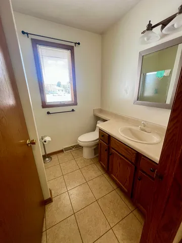 $284,900 | 4005 Mackinac Drive, Janesville, WI 53546