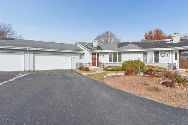 $279,000 | 4005 Mackinac Drive, Janesville, WI 53546