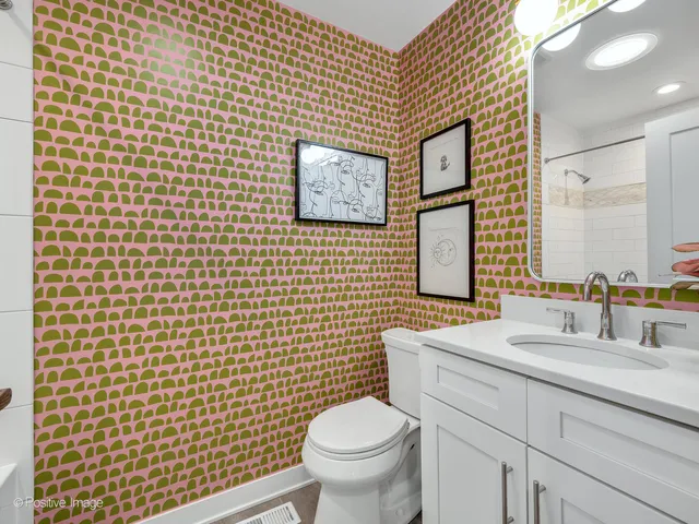 $850,000 | 5340 Woodland Avenue, Western Springs, IL 60558