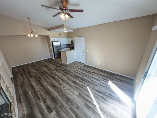 $1,350 | 1709 King James Street, Unit 201, Las Vegas, NV 89144