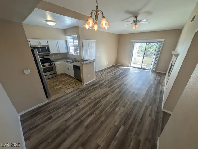 $1,350 | 1709 King James Street, Unit 201, Las Vegas, NV 89144