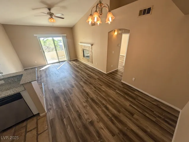 $1,350 | 1709 King James Street, Unit 201, Las Vegas, NV 89144