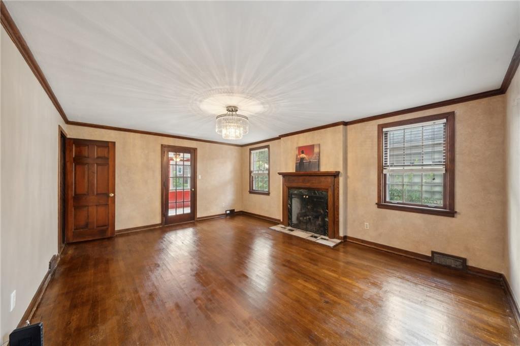 2366 Collins Road Pittsburgh, PA 15235 - Photo 5 of 28 Gallery Image 5