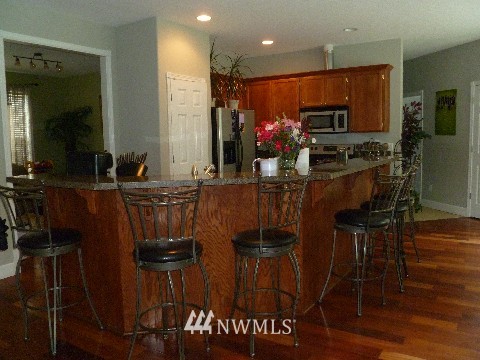 138 Chelsea Road Castle Rock, WA 98611 - Photo 3 of 14