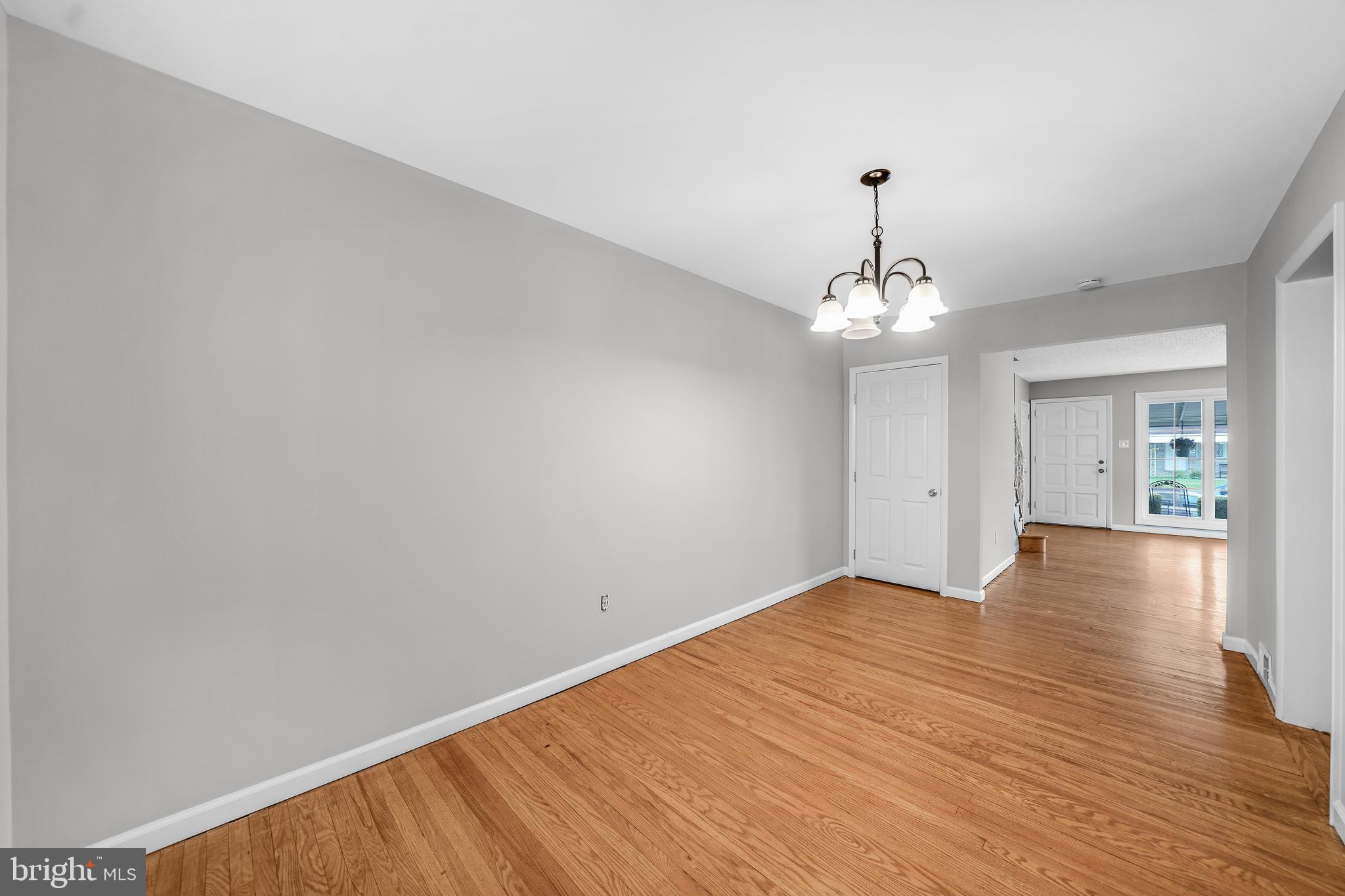 124 Beechwood Road Brookhaven, PA 19015 - Photo 5 of 18 Gallery Image 5
