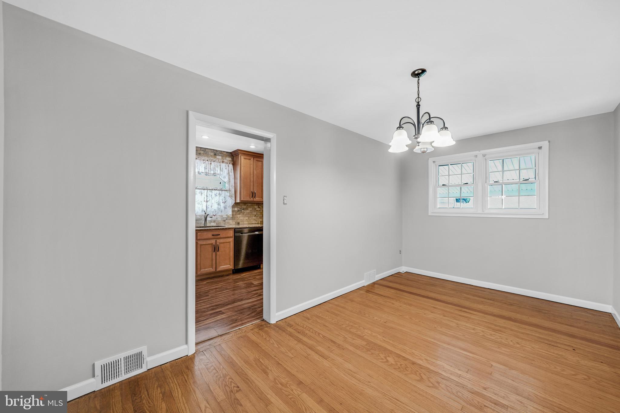 124 Beechwood Road Brookhaven, PA 19015 - Photo 6 of 18 Gallery Image 6