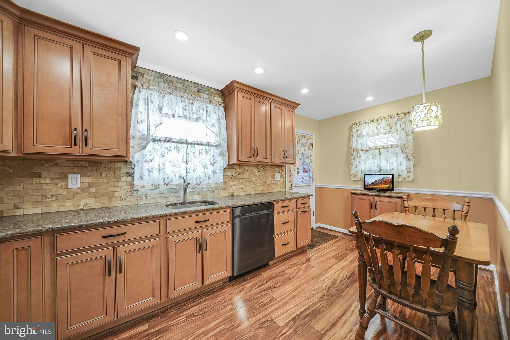 124 Beechwood Road Brookhaven, PA 19015 - Photo 7 of 18 Gallery Image 7