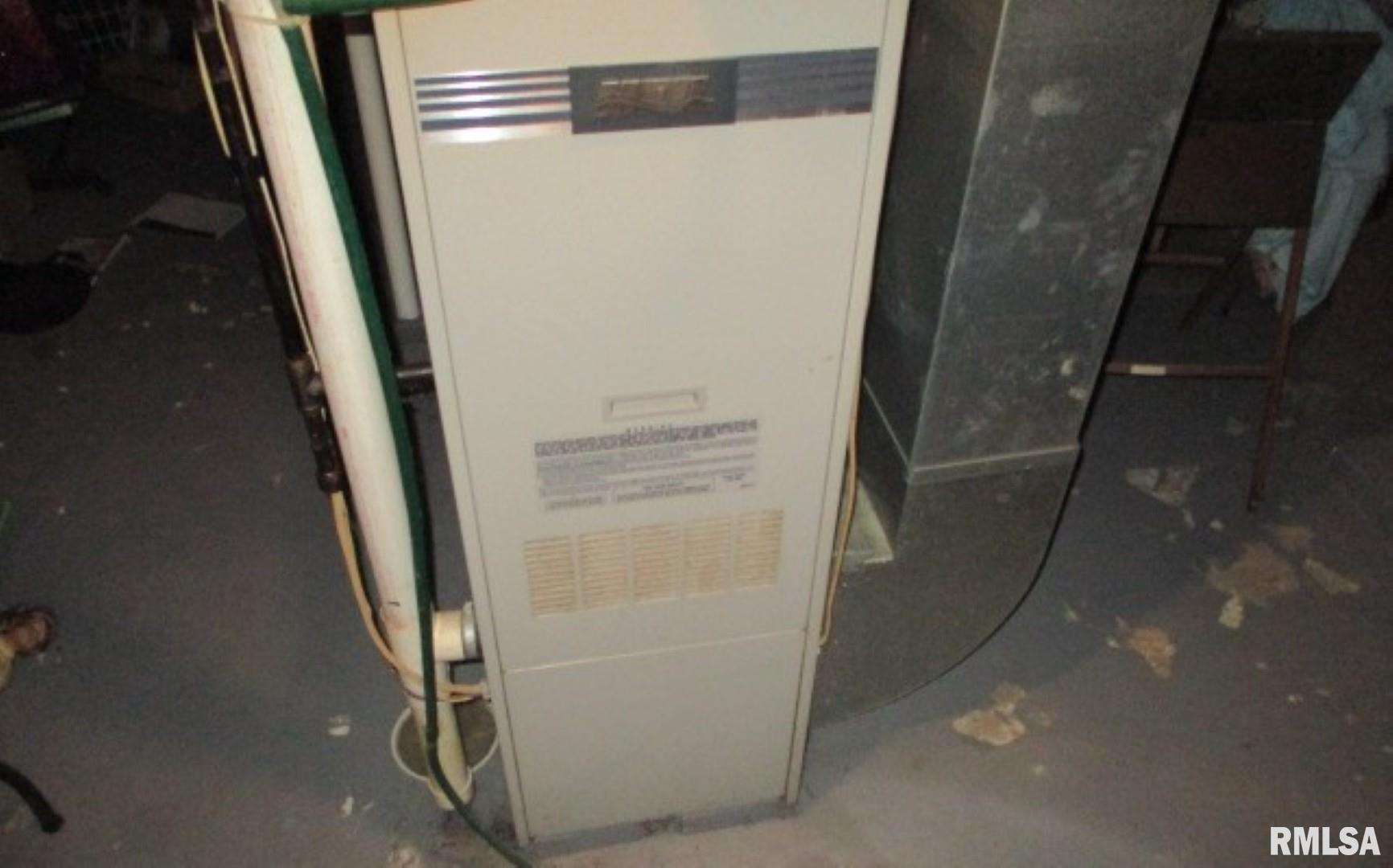 246 Haffner Boulevard Canton, IL 61520 - Photo 11 of 12