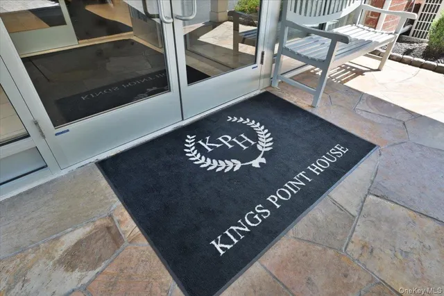 a view of an outdoor space