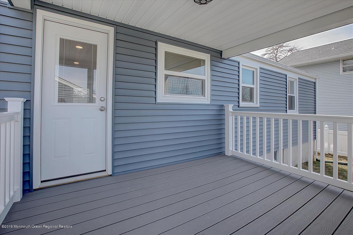 1433 Edgemere Road Wall, NJ 07719 - Photo 23 of 25 23-Deck(1)