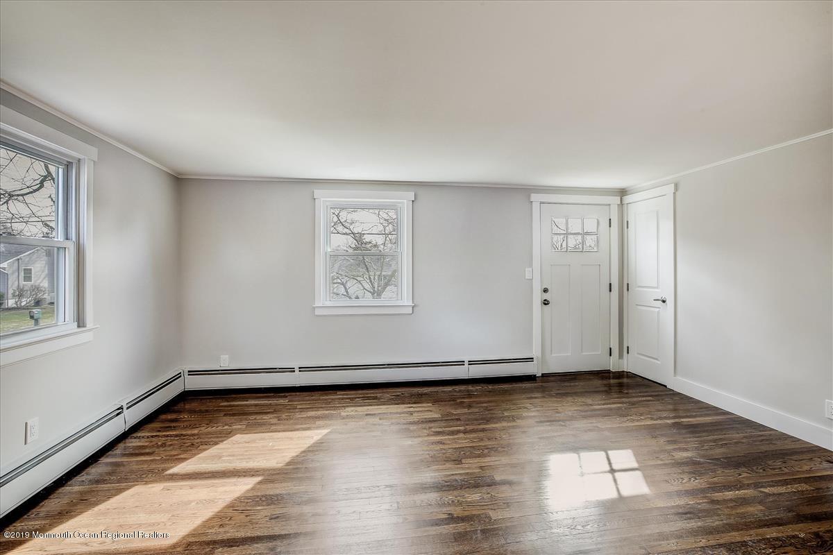 1433 Edgemere Road Wall, NJ 07719 - Photo 6 of 25 06-Living(2)