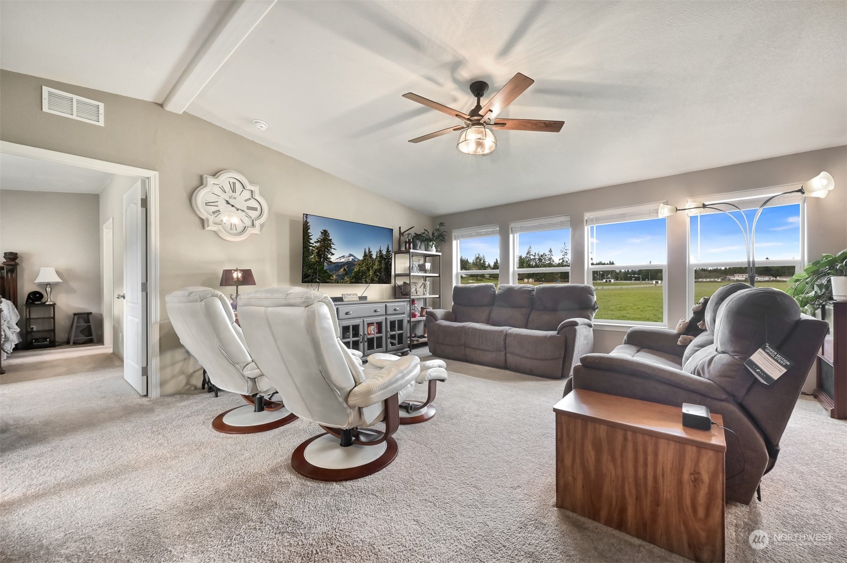 156 West Green Valley Road Oak Harbor, WA 98277 - Photo 4 of 35 Gallery Image 4
