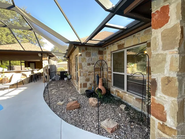 $589,000 | 117 Rosewood Drive, La Vernia, TX 78121