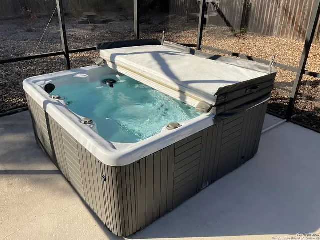 $589,000 | 117 Rosewood Drive, La Vernia, TX 78121