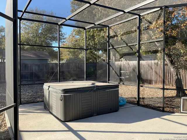 $589,000 | 117 Rosewood Drive, La Vernia, TX 78121