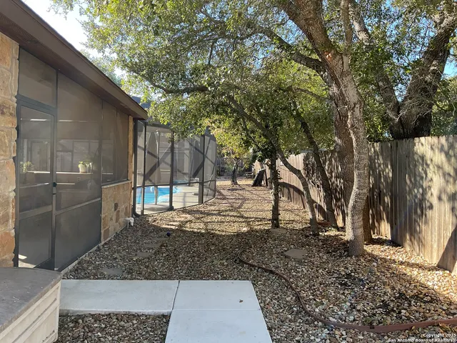 $589,000 | 117 Rosewood Drive, La Vernia, TX 78121