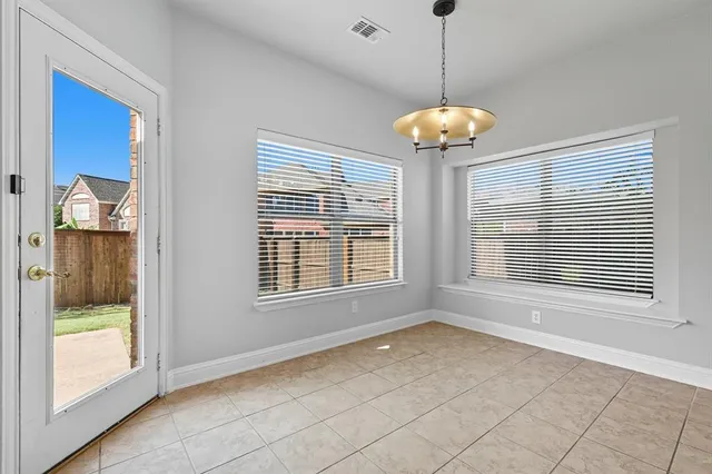 $3,300 | 850 Branch Crossing, Lantana, TX 76226