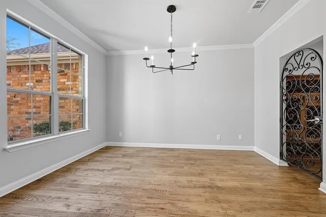 $3,300 | 850 Branch Crossing, Lantana, TX 76226