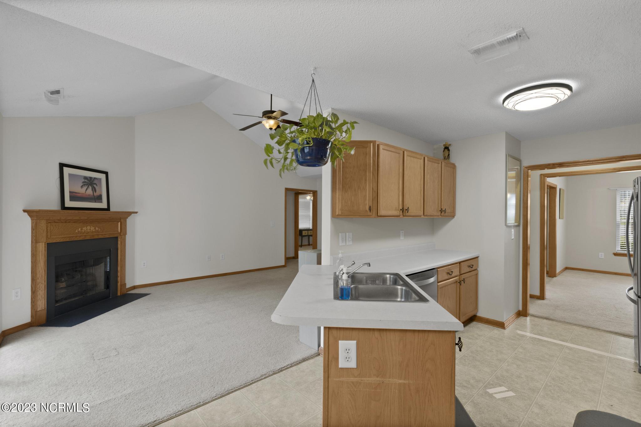 103 Appleton Lane Richlands, NC 28574 - Photo 8 of 28 IMG_5691