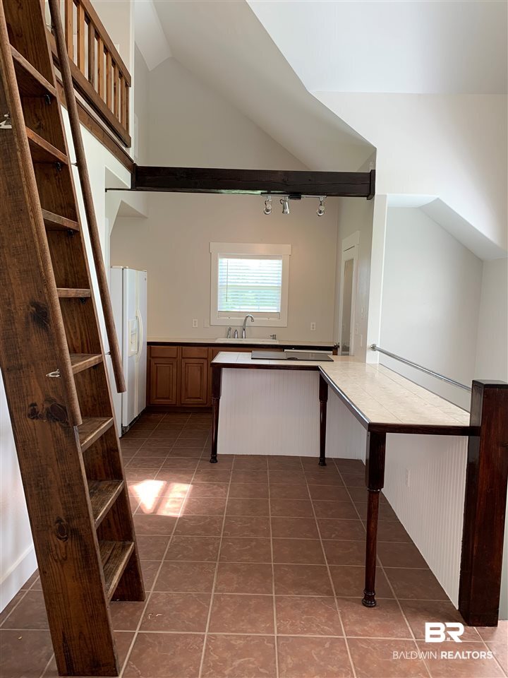13402 County Road 91 Elberta, AL 36530 - Photo 12 of 32 Kitchen/ Dining Area
