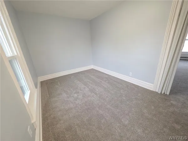 $950 | 26 Delaware Street, Tonawanda, NY 14150