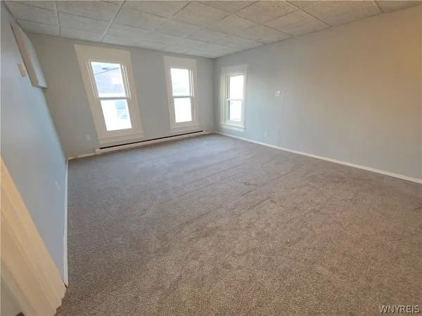 $950 | 26 Delaware Street, Tonawanda, NY 14150